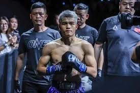 判罚准确吗？维萨单刀横传戈登打入空门，VAR判定维萨越位在先